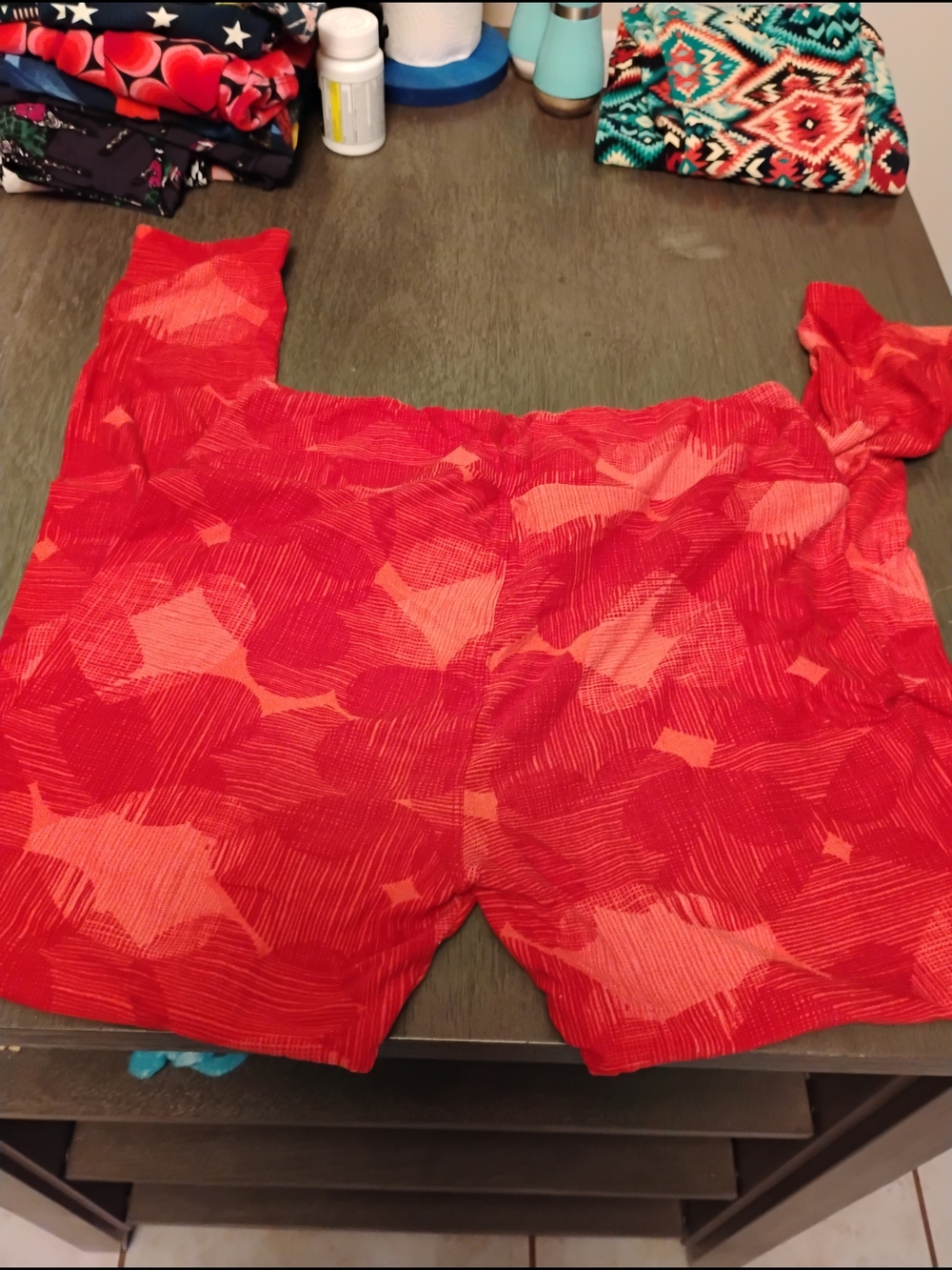 LuLaRoe Red Patterned Leggings
